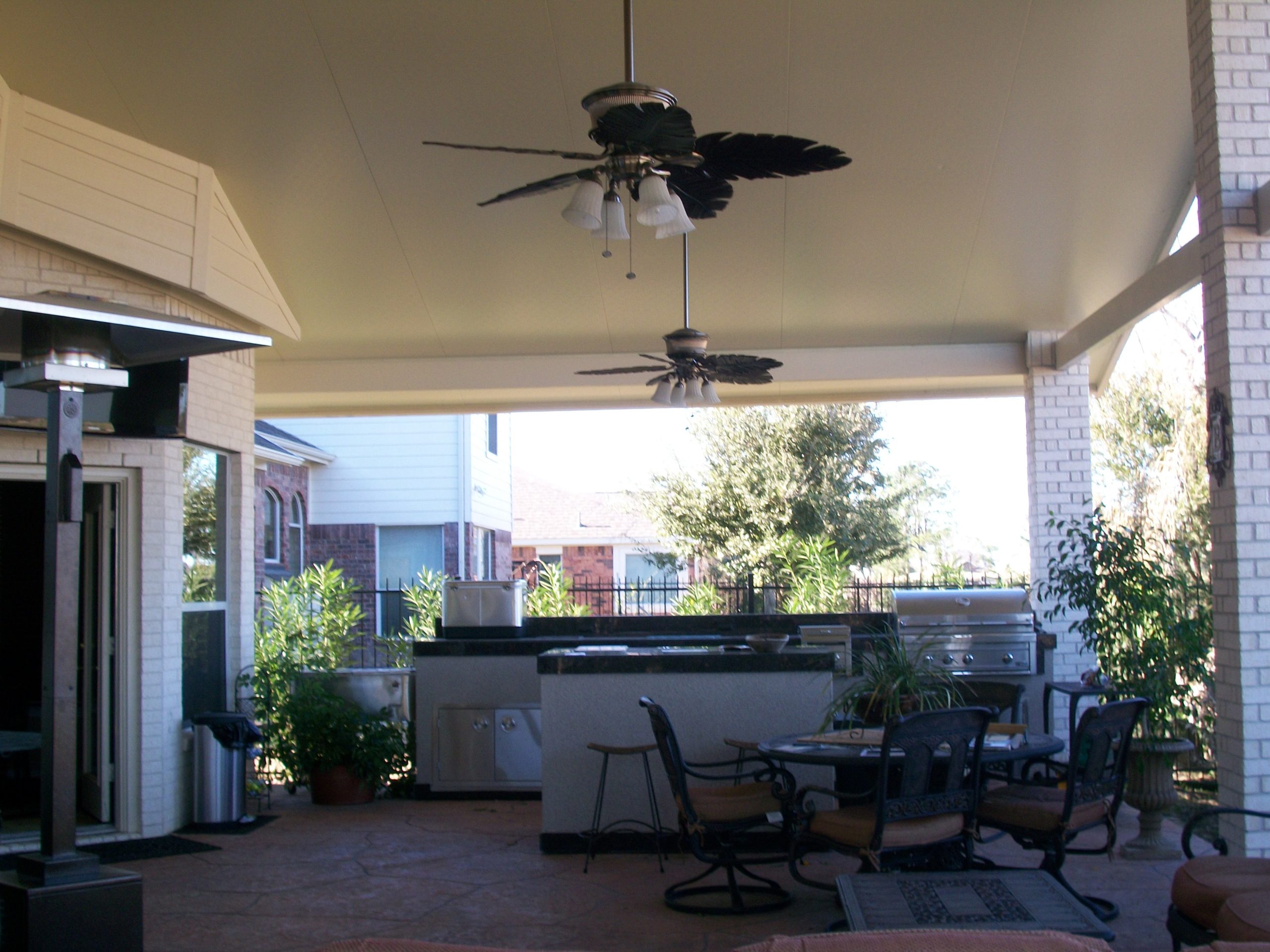 What are the benefits of an Insulated Patio Cover​